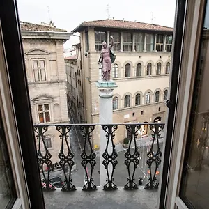 Tornabuoni View *** Florencja